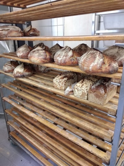 Brot, Käse, Honig und andere handwerklich hergestellte Lebensmittel